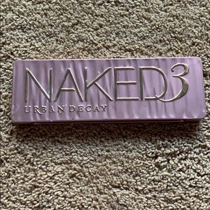 naked 3 urban decay eyeshadow pallete